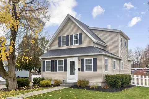 21 Huntington Ave, Weymouth, MA 02190
