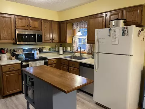 Kitchen - 242 Tower Hill Rd, Chaplin, CT 06235 photo 1 of 2