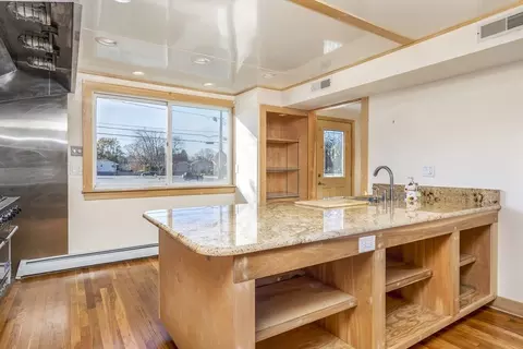 37 Baldwin Rd, Marblehead, MA 01945 photo 5