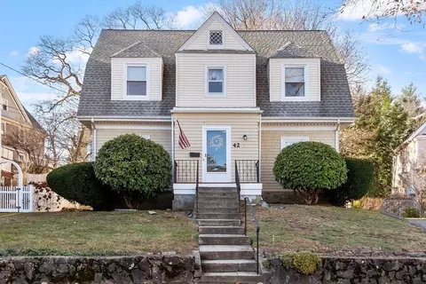42 York Ter, Melrose, MA 02176