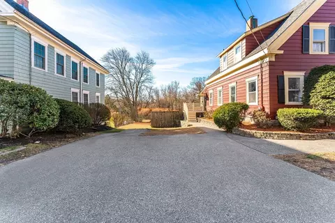 70 Centre St, Danvers, MA 01923 photo 5