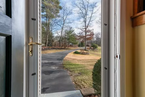 Entry Way - 68 Drew, Derry, NH 03038 photo 1 of 5