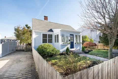 16 Massasoit Ave, Hull, MA 02045 photo 3