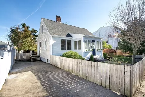16 Massasoit Ave, Hull, MA 02045 photo 4