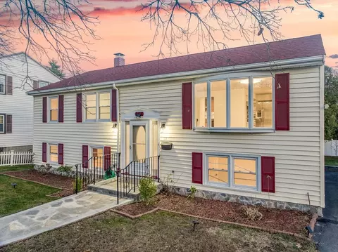 108 Woodley Ave, Boston, MA 02132
