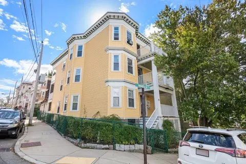 25 Rowell St, Boston, MA 02125
