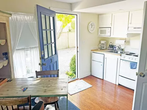 25 Simpsons Ln, Edgartown, MA 02539 photo 9