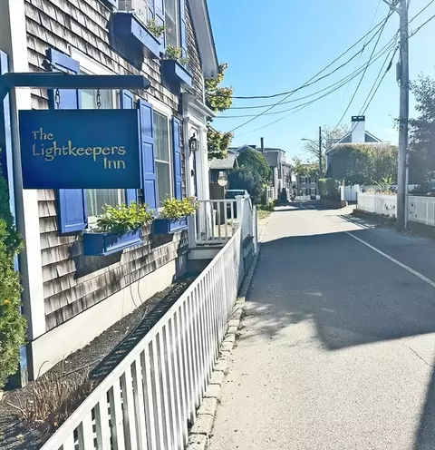 25 Simpsons Ln, Edgartown, MA 02539 photo 2