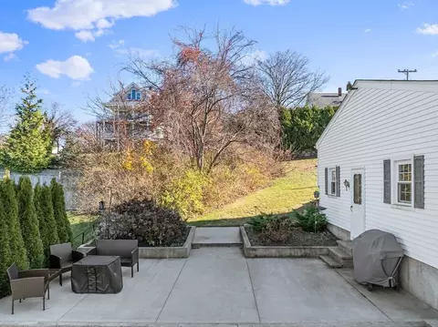 Exterior - 476 Mount Hope Ave, Fall River, MA 02724 photo 6 of 6