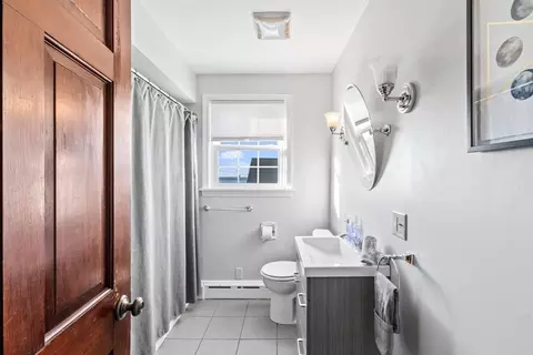 Bath - 476 Mount Hope Ave, Fall River, MA 02724 photo 4 of 4
