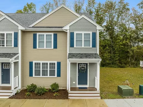 140 N Walker #211, Taunton, MA 02780
