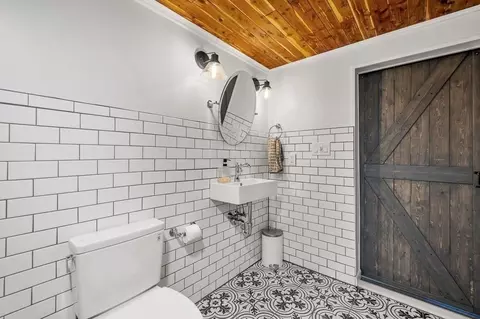 247 Ash St, Gardner, MA 01440 photo 26