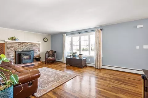 247 Ash St, Gardner, MA 01440 photo 8