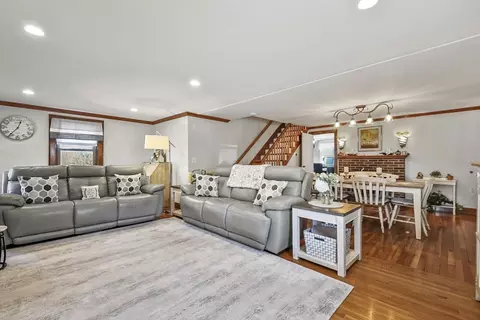 18 Davis St, Walpole, MA 02081 photo 8