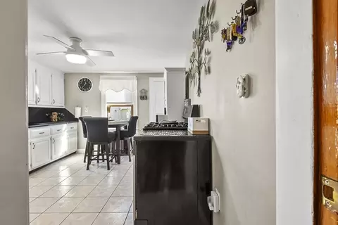 18 Davis St, Walpole, MA 02081 photo 5