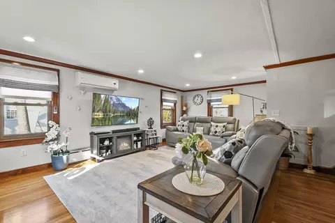 18 Davis St, Walpole, MA 02081 photo 7