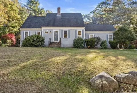 23 Heather Hill Rd, Bourne, MA 02532