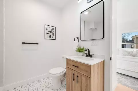 121 Florence St #2, Everett, MA 02149 photo 18