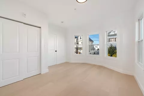 121 Florence St #1, Everett, MA 02149 photo 4