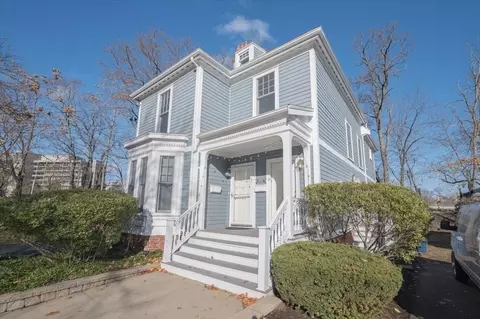 29-31 Elmwood St, Newton, MA 02458