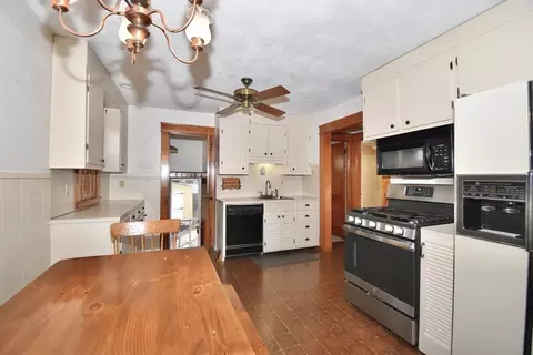 119 Wilber St, Springfield, MA 01104 photo 17