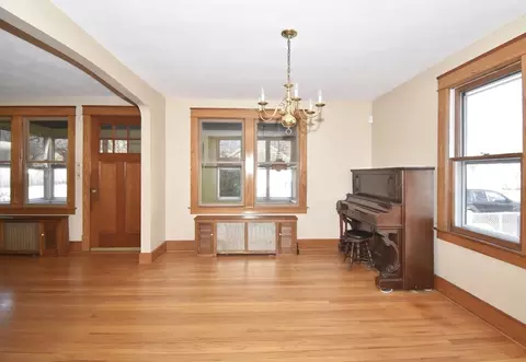 119 Wilber St, Springfield, MA 01104 photo 9
