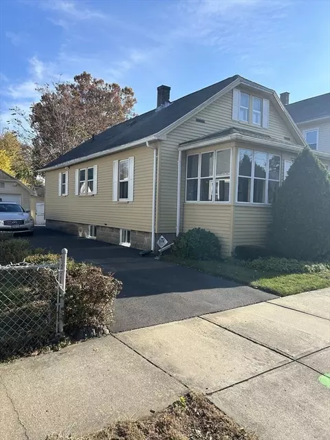 119 Wilber St, Springfield, MA 01104 photo 3