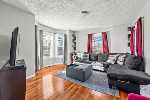 15 Ridgeway St, Lynn, MA 01902 photo 5