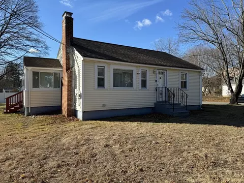 955 Sumner St, Stoughton, MA 02072