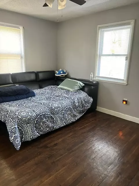 Bedroom - 70 Amore Rd, Springfield, MA 01109 photo 4 of 6