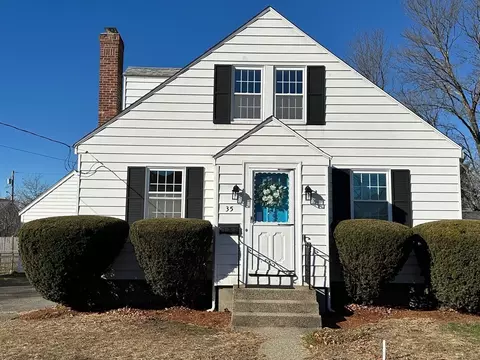 35 America St, Framingham, MA 01702