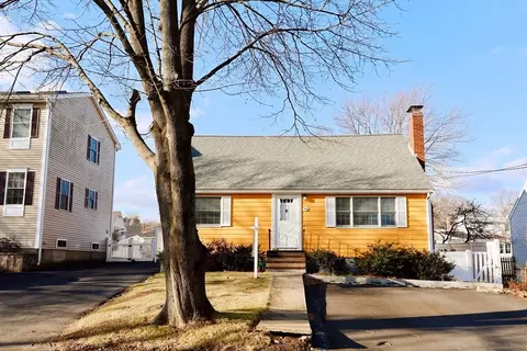 10 Unicorn Ave # A, Stoneham, MA 02180