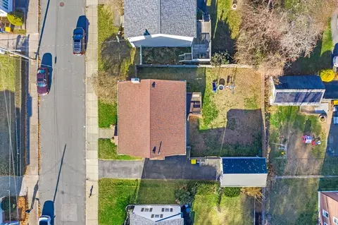 View/Area - 111 Read St, Fall River, MA 02720 photo 3 of 5