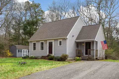 12 Whimbrel Dr, Bourne, MA 02532