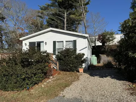 300 Nathan Ellis Hwy #64, Mashpee, MA 02649