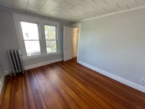 Bedroom - 19 Taft St, Springfield, MA 01108 photo 2 of 4
