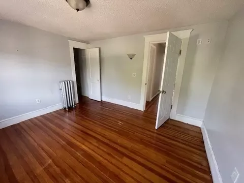 Bedroom - 19 Taft St, Springfield, MA 01108 photo 3 of 4