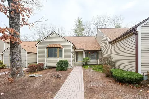 50 Bentwood Dr #50, Sturbridge, MA 01566