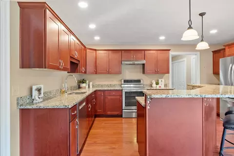 Kitchen - 71 Hickory Way, Ayer, MA 01432 photo 4 of 4