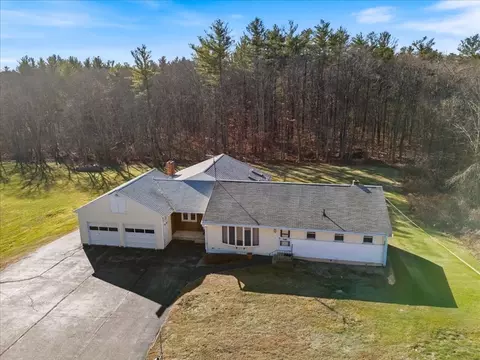 41 Ayers Village Rd, Methuen, MA 01844