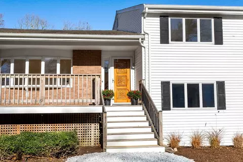 320 County Rd, Bourne, MA 02532 photo 3