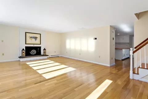 320 County Rd, Bourne, MA 02532 photo 8