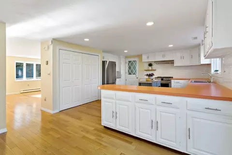 320 County Rd, Bourne, MA 02532 photo 10