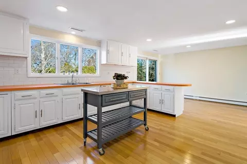 320 County Rd, Bourne, MA 02532 photo 14