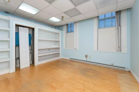 37 Kirk St, Lowell, MA 01852 photo 21