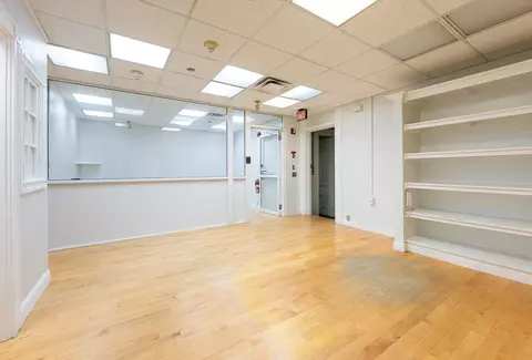 37 Kirk St, Lowell, MA 01852 photo 18
