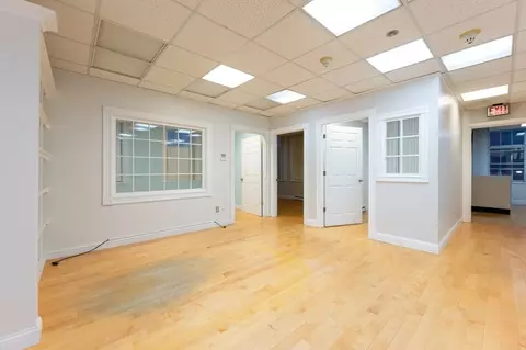37 Kirk St, Lowell, MA 01852 photo 16