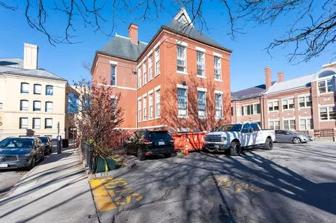 37 Kirk St, Lowell, MA 01852 photo 35