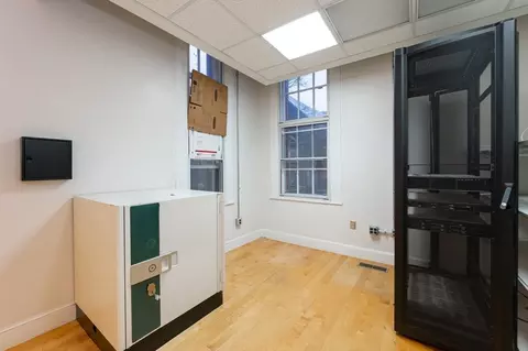 37 Kirk St, Lowell, MA 01852 photo 14