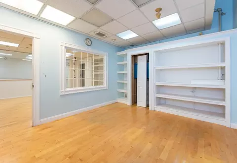 37 Kirk St, Lowell, MA 01852 photo 22